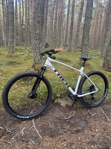 Trek marlin 2025 hardly used - marlin,